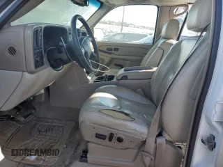 2006 Chevrolet Tahoe Z71 with VIN 1GNEK13T06R136040, listed as a Copart auction lot 45130145 with 176,671 mi miles and Clean Title. Bid and sale history available at carsss.com. Image 7.