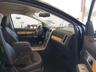 2008 Lincoln MKX with VIN 2LMDU88C48BJ37696, listed as a IAAI auction lot 42204268 with 64,460 mi miles and . Bid and sale history available at DreamBid. Image 5.