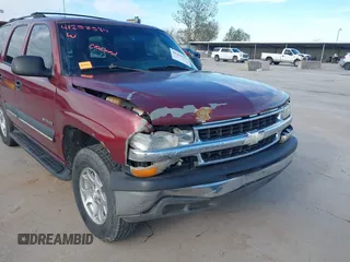 2002 Chevrolet Tahoe LS with VIN 1GNEC13V02R224336, listed as a IAAI auction lot 41258584 with 295,062 mi miles. Bid and sale history available at carsss.com. Image 6.