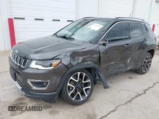 2021 Jeep Compass Limited z VIN 3C4NJDCB5MT521750, wystawiony jako IAAI lot #42169668 z przebiegiem 26 580 mil mil oraz . Historia ofert i sprzedaży dostępna na DreamBid. Obrazek 2.