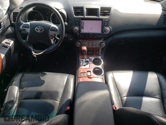 2012 Toyota Highlander Limited z VIN 5TDDK3EH3CS117200, wystawiony jako Copart lot #57280915 z przebiegiem 231 239 mil mil oraz Szkoda całkowita • Salvage title. Historia ofert i sprzedaży dostępna na DreamBid. Obrazek 8.