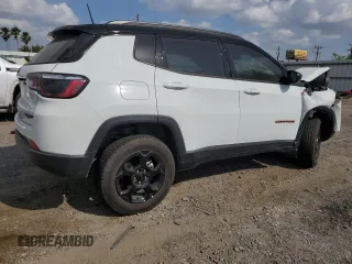 2024 Jeep Compass Trailhawk with VIN 3C4NJDDN5RT579213, listed as a Copart auction lot 50369785 with 5,333 mi miles and Salvage title. Bid and sale history available at DreamBid. Image 3.
