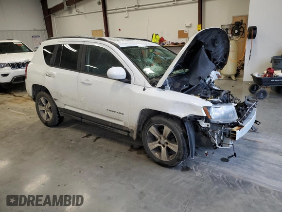 2017 Jeep Compass Latitude with VIN 1C4NJDEB8HD129242, listed as a Copart auction lot 60695395 with 89,050 mi miles and Non repairable. Bid and sale history available at DreamBid. Image 4.