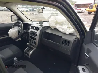 2008 Jeep Patriot Sport with VIN 1J8FT28088D520705, listed as a IAAI auction lot 42107804 with 77,032 mi miles and . Bid and sale history available at DreamBid. Image 5.