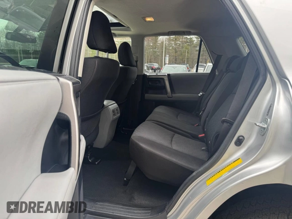 2010 Toyota 4Runner Trail with VIN JTEBU5JR6A5005677, listed as a Copart auction lot 53511785 with 249,747 mi miles and Clean Title. Bid and sale history available at DreamBid. Image 6.