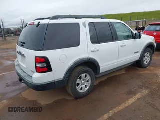 2007 Ford Explorer XLT with VIN 1FMEU73E47UA93775, listed as a IAAI auction lot 41945108 with 202,590 mi miles. Bid and sale history available at carsss.com. Image 4.