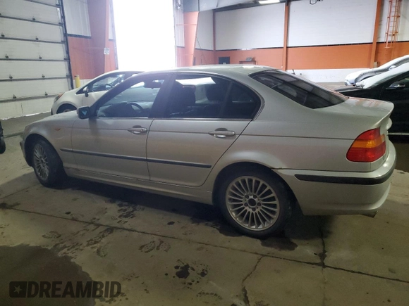 2004 BMW 3 Series 330xi with VIN WBAEW53474PN32727, listed as a Copart auction lot 81827714 with 174,810 mi miles and Clean Title. Bid and sale history available at carsss.com. Image 2.