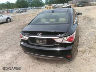 2015 Hyundai Sonata Hybrid Limited with VIN KMHEC4A4XFA119744, listed as a IAAI auction lot 42091103 with 1 mi miles. Bid and sale history available at carsss.com. Image 16.