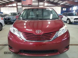2017 Toyota Sienna LE Auto Access Seat with VIN 5TDKZ3DC0HS837182, listed as a Copart auction lot 88671015 with 415,159 mi miles and Clean Title. Bid and sale history available at carsss.com. Image 5.