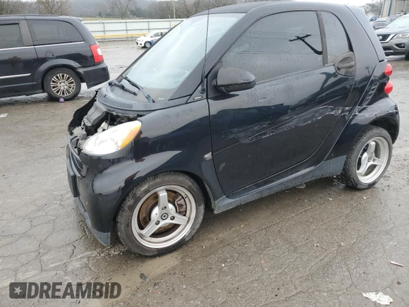 2012 Smart fortwo Pure with VIN WMEEJ3BAXCK568065, listed as a Copart auction lot 84398194 with 73,989 mi miles and Clean title. Bid and sale history available at DreamBid. Image 1.