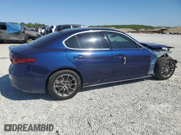 2018 Alfa Romeo Giulia z VIN ZARFAEBN4J7575360, wystawiony jako Copart lot #53157085 z przebiegiem 70 032 mil mil oraz Szkoda całkowita • Salvage title. Historia ofert i sprzedaży dostępna na DreamBid. Obrazek 3.