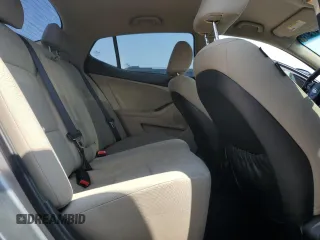 2014 Kia Optima LX z VIN KNAGM4A78E5481631, wystawiony jako Copart lot #59147915 z przebiegiem 190 902 mil mil oraz Szkoda całkowita • Salvage title. Historia ofert i sprzedaży dostępna na DreamBid. Obrazek 10.