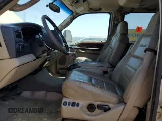 2005 Ford Excursion Limited with VIN 1FMSU43P55EC43337, listed as a Copart auction lot 55486245 with 213,302 mi miles and Clean Title. Bid and sale history available at DreamBid. Image 7.