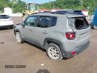 2021 Jeep Renegade Islander z VIN ZACNJDBB3MPN34082, wystawiony jako IAAI lot #42428528 z przebiegiem 71 342 mil mil oraz . Historia ofert i sprzedaży dostępna na DreamBid. Obrazek 3.