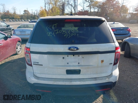 2013 Ford Police Interceptor Utility z VIN 1FM5K8AR1DGC20753, wystawiony jako IAAI lot #40718640 z przebiegiem Nie podano mil oraz . Historia ofert i sprzedaży dostępna na DreamBid. Obrazek 15.