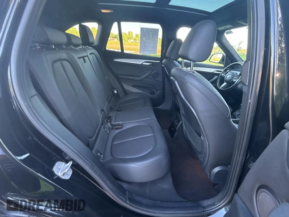 2018 BMW X1 xDrive28i with VIN WBXHT3C33J5K24081, listed as a Copart auction lot 55887425 with 178,946 mi miles and Clean Title. Bid and sale history available at carsss.com. Image 6.