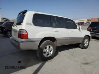 2003 Toyota Land Cruiser with VIN JTEHT05J932050234, listed as a Copart auction lot 48628645 with 178,768 mi miles and Salvage Title. Bid and sale history available at carsss.com. Image 3.