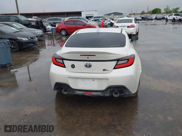 2022 Toyota GR86 Premium with VIN JF1ZNBF12N8754942, listed as a IAAI auction lot 41580851 with 6,595 mi miles. Bid and sale history available at carsss.com. Image 16.