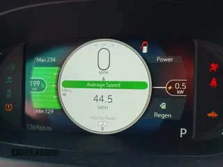 2019 Chevrolet Bolt EV LT z VIN 1G1FW6S06K4102223, wystawiony jako IAAI lot #42305594 z przebiegiem 136 966 mil mil oraz . Historia ofert i sprzedaży dostępna na DreamBid. Obrazek 7.