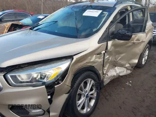 2017 Ford Escape SE with VIN 1FMCU0GD9HUE65306, listed as a IAAI auction lot 41662506 with 69,105 mi miles. Bid and sale history available at carsss.com. Image 6.