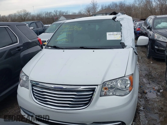 2015 Chrysler Town & Country Touring with VIN 2C4RC1BG9FR552481, listed as a IAAI auction lot 41422453 with 139,693 mi miles and . Bid and sale history available at DreamBid. Image 12.