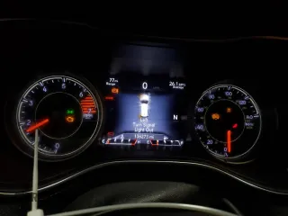 2020 Jeep Cherokee Limited with VIN 1C4PJLDBXLD504934, listed as a Copart auction lot 85673984 with 136,273 mi miles and Salvage Title. Bid and sale history available at carsss.com. Image 9.