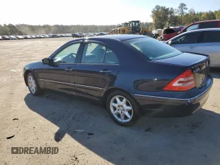 2003 Mercedes-Benz C 240 с VIN WDBRF81J63F395751, выставлен на аукционе Copart как лот 78801684 с пробегом 134 654 миль миль и Списание • Salvage title. История ставок и продаж доступна на DreamBid. Изображение 2.