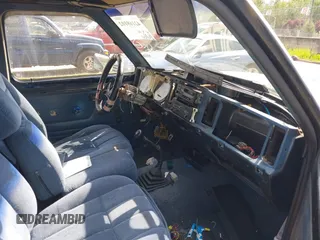 1987 Ford Ranger XL with VIN 1FTCR14A7HPB48449, listed as a IAAI auction lot 42169102 with 29,193 mi miles and . Bid and sale history available at DreamBid. Image 5.