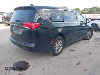 2023 Chrysler Voyager LX z VIN 2C4RC1CG5PR602566, wystawiony jako IAAI lot #42297330 z przebiegiem 66 810 mil mil oraz . Historia ofert i sprzedaży dostępna na DreamBid. Obrazek 4.