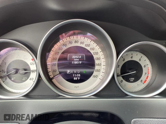 2013 Mercedes-Benz C 250 Sport с VIN WDDGF4HB2DR246422, выставлен на аукционе Copart как лот 65942685 с пробегом 118 019 миль миль и Чистый • Clean title. История ставок и продаж доступна на DreamBid. Изображение 8.