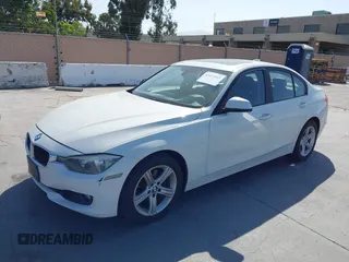 2012 BMW 3 Series 328i z VIN WBA3A5G59CNN65733, wystawiony jako IAAI lot #42413615 z przebiegiem 129 764 mil mil oraz . Historia ofert i sprzedaży dostępna na DreamBid. Obrazek 2.