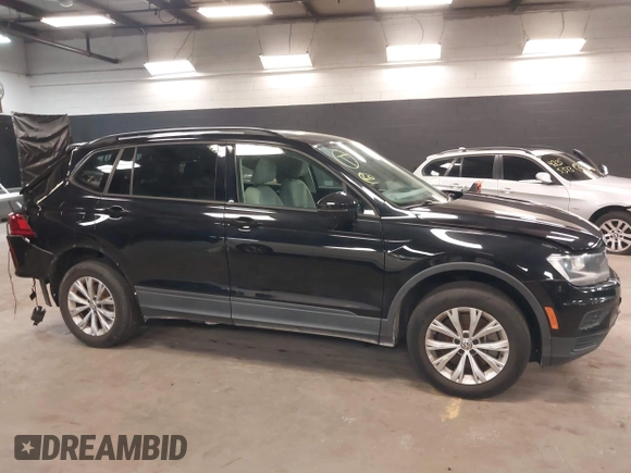 2020 Volkswagen Tiguan S with VIN 3VV0B7AX4LM117114, listed as a IAAI auction lot 42348337 with 51,654 mi miles and . Bid and sale history available at DreamBid. Image 13.