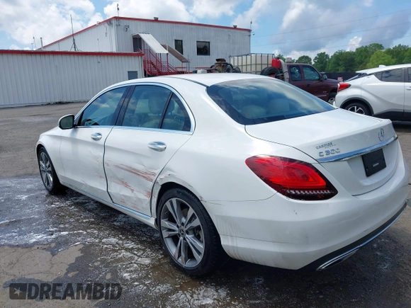2020 Mercedes-Benz C 300 z VIN WDDWF8DB1LR543088, wystawiony jako IAAI lot #42193679 z przebiegiem 54 050 mil mil oraz . Historia ofert i sprzedaży dostępna na DreamBid. Obrazek 3.