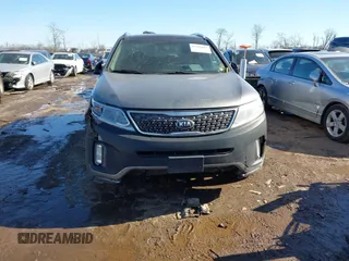 2015 Kia Sorento SX with VIN 5XYKWDA77FG647122, listed as a IAAI auction lot 41416613 with 157,677 mi miles. Bid and sale history available at carsss.com. Image 13.