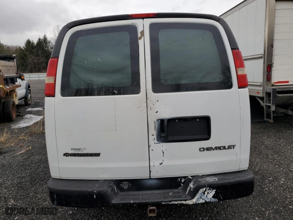 2006 Chevrolet Express Cargo Van with VIN 1GCHG35U961142376, listed as a Copart auction lot 47741725 with 268,409 mi miles and Clean Title. Bid and sale history available at carsss.com. Image 6.