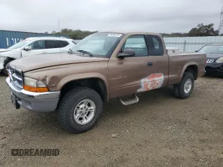 2000 Dodge Dakota Sport with VIN 1B7GG22N0YS701801, listed as a Copart auction lot 80586704 with 208,181 mi miles and Clean Title. Bid and sale history available at carsss.com. Image 1.