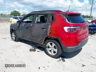 2019 Jeep Compass Latitude with VIN 3C4NJCBB9KT743488, listed as a IAAI auction lot 42482099 with 114,190 mi miles and . Bid and sale history available at DreamBid. Image 3.