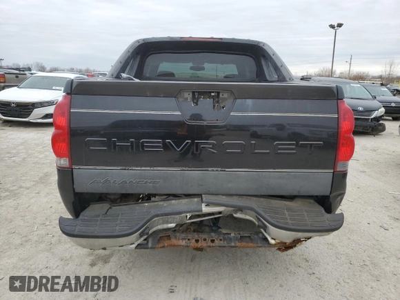2004 Chevrolet Avalanche Z71 with VIN 3GNEK12T94G200008, listed as a Copart auction lot 48120495 with 268,224 mi miles and Clean Title. Bid and sale history available at carsss.com. Image 6.