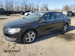 2012 Volkswagen Passat SE z VIN 1VWBP7A38CC060310, wystawiony jako Copart lot #49796775 z przebiegiem 277 236 mil mil oraz Czysty tytuł • Clean title. Historia ofert i sprzedaży dostępna na DreamBid. Obrazek 1.