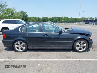 2005 BMW 3 Series 330i с VIN WBAEV53435KM40855, выставлен на аукционе IAAI как лот 42344505 с пробегом 120 060 миль миль и . История ставок и продаж доступна на DreamBid. Изображение 13.
