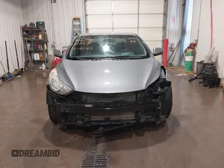 2013 Hyundai Elantra Limited с VIN 5NPDH4AE0DH401665, выставлен на аукционе IAAI как лот 41752543 с пробегом 137 661 миль миль и . История ставок и продаж доступна на DreamBid. Изображение 13.