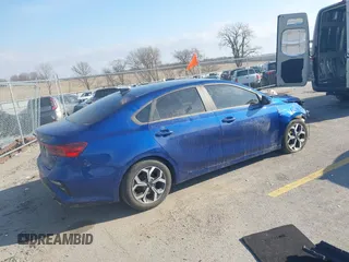 2019 Kia Forte LXS with VIN 3KPF24AD8KE007205, listed as a IAAI auction lot 41848642 with 88,121 mi miles. Bid and sale history available at carsss.com. Image 4.