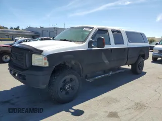 2005 Ford F-350 XL z VIN 1FTWW31P95EC48120, wystawiony jako Copart lot #65723395 z przebiegiem Nie podano mil oraz Szkoda całkowita • Salvage title. Historia ofert i sprzedaży dostępna na DreamBid. Obrazek 1.