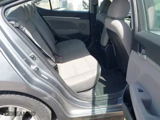 2019 Hyundai Elantra Preferred with VIN KMHD84LF5KU752284, listed as a IAAI auction lot 42011404 with 88,327 mi miles. Bid and sale history available at carsss.com. Image 8.