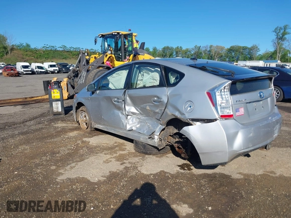 2010 Toyota Prius II with VIN JTDKN3DU9A0109681, listed as a IAAI auction lot 42200067 with 190,741 mi miles. Bid and sale history available at carsss.com. Image 3.