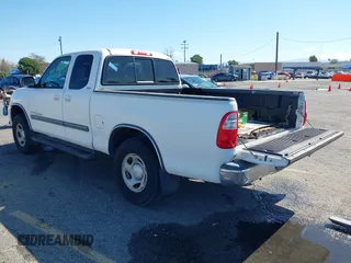2006 Toyota Tundra SR5 with VIN 5TBRU34116S468950, listed as a IAAI auction lot 41723659 with 63,968 mi miles and . Bid and sale history available at carsss.com. Image 3.