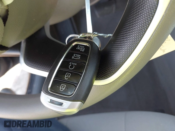 2022 Hyundai Elantra SEL with VIN 5NPLM4AGXNH065808, listed as a IAAI auction lot 42070044 with 16,370 mi miles and . Bid and sale history available at DreamBid. Image 11.