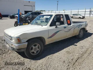 1990 Toyota 2WD Pickups DX with VIN JT4RN93P1L5010999, listed as a Copart auction lot 73386934 with 321,820 mi miles and Salvage Title. Bid and sale history available at carsss.com. Image 1.
