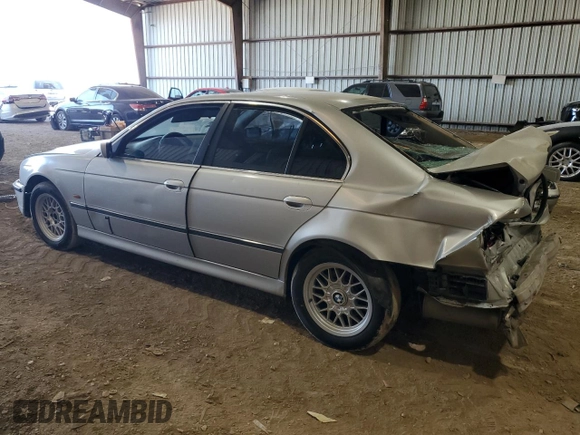 2000 BMW 5 Series 528iA with VIN WBADM6342YGU13478, listed as a Copart auction lot 59403404 with 0 mi miles and Salvage Title. Bid and sale history available at carsss.com. Image 2.