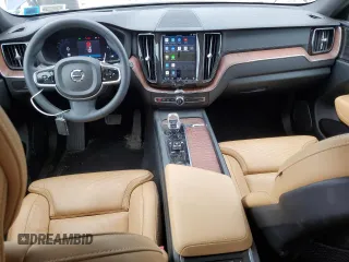 2023 Volvo XC60 Ultimate Dark Theme z VIN YV4L12RX2P1373659, wystawiony jako Copart lot #61017835 z przebiegiem 26 307 mil mil oraz Szkoda całkowita • Salvage title. Historia ofert i sprzedaży dostępna na DreamBid. Obrazek 8.